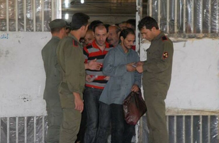 توثيق آلاف قضايا “الإرهاب” بحق سوريين لدى “محاكم الأسد”