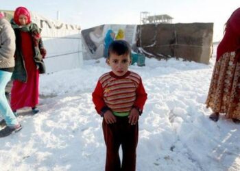 الشبكة السورية لحقوق الإنسان تطلق نداء استغاثة لمساعدة النازحين في ظل البرد القارس