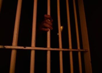 منظمة لـ”عربي21″: كورونا يهدد 133 ألف معتقل بسجون الأسد