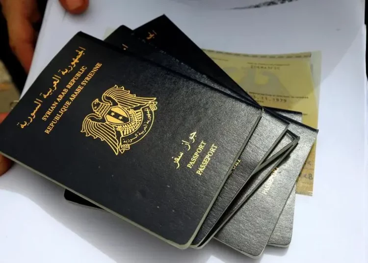 الأسد يمول حربه ضد السوريين برسوم جوازات السفر