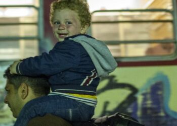 لاجئون سوريون في أوروبا يفضلون الموت على العودة إلى مناطق سيطرة الأسد “الآمنة”