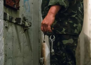 شبكة حقوقية توثق استشهاد نحو 13 ألف معتقل تحت التعذيب