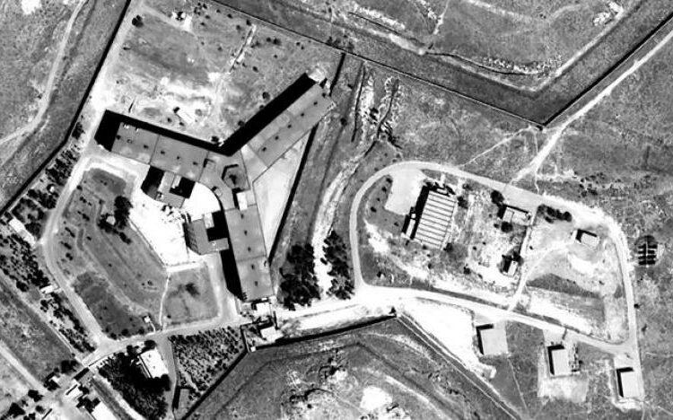 زنزانات الموت في صيدنايا… إعدام 13 ألف معتقل