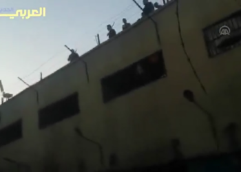 قوات النظام تواصل محاصرة سجن حماة.. وعرض لتبادل الأسرى