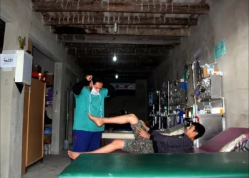 تقرير: استهداف ممنهج للكوادر الطبية والدفاع المدني بسوريا