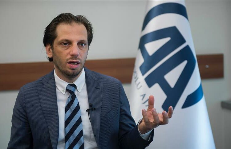 مدير الشبكة السورية لحقوق الإنسان: الناجون من قصف النظام يقتلهم بالتعذيب