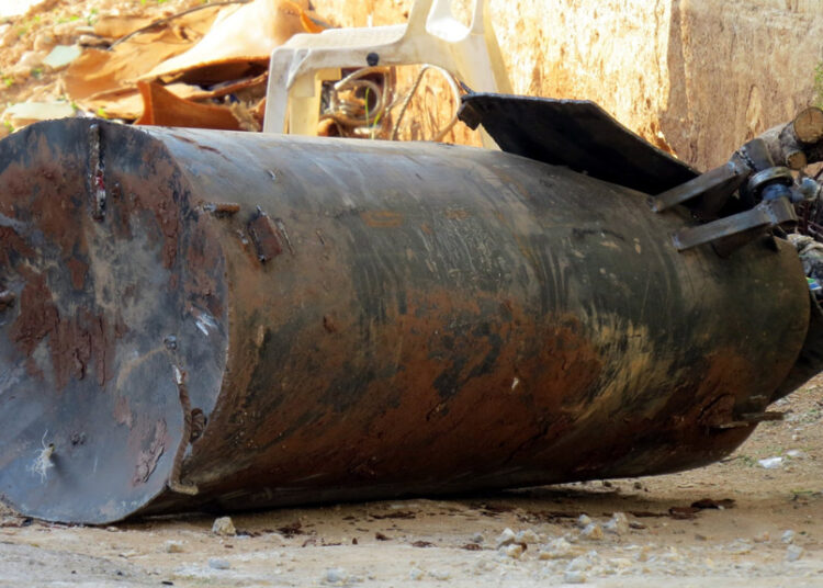 الشبكة السورية: الأسد ضرب السوريين بحوالي 70 ألف برميل متفجر