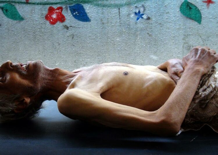 الشبكة السورية: 350 ألف مدني محاصرون بغوطة دمشق و397 قتلهم الجوع