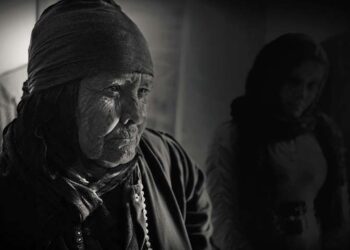 في اليوم العالمي لوقف العنف ضدها.. “المرأة السورية وسط الإعصار”