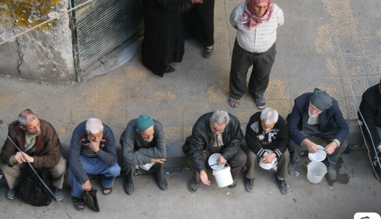 جلال الحمد: النظام يمنع استخدام مطار دير الزور لإدخال المساعدات للأحياء المحاصرة