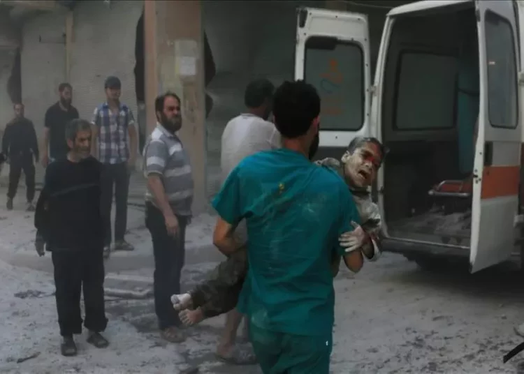 السورية لحقوق الإنسان: مقتل 28 من الكوادر الطبية والدفاع المدني في شباط 2018