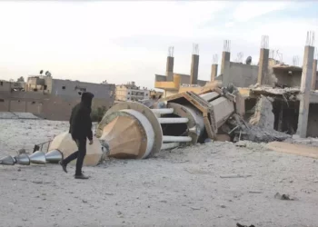 التحالف والروس.. انتهاكات تعطّل القانون الإنساني وتعزز المظلومية في سوريا