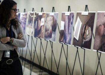 “مدير الشبكة السورية لحقوق الإنسان.. إقرار مشروع قانون “”قيصر”” يوم تاريخي ضد نظام البراميل “