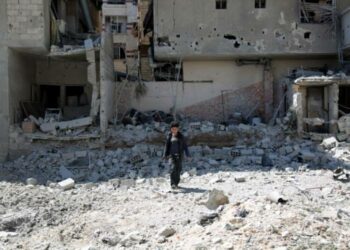 “حصة الأسد للنظام والروس.. أبرز الانتهاكات في سوريا خلال 8 سنوات من الثورة “