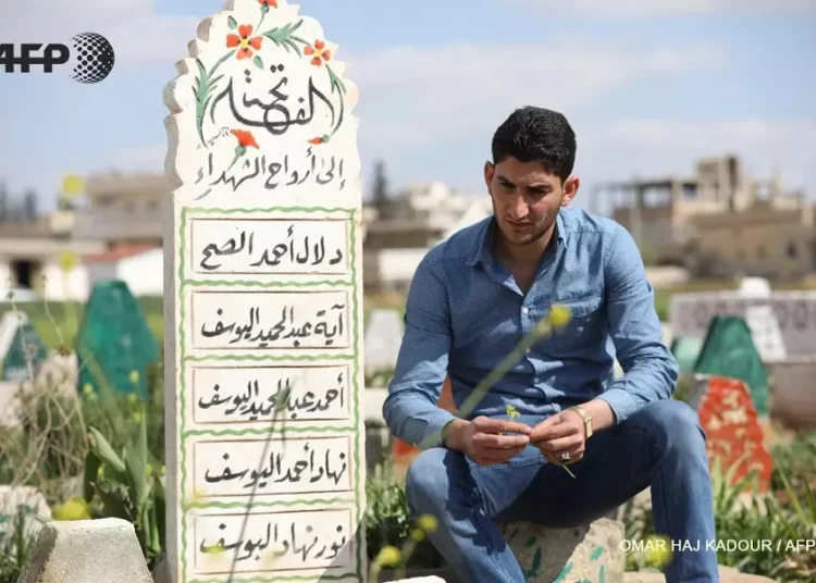 “عامان على مجزرة الكيماوي في خان شيخون .. قلوب مكسرة وذكريات خانقة والقاتل حراً بدون محاسبة “