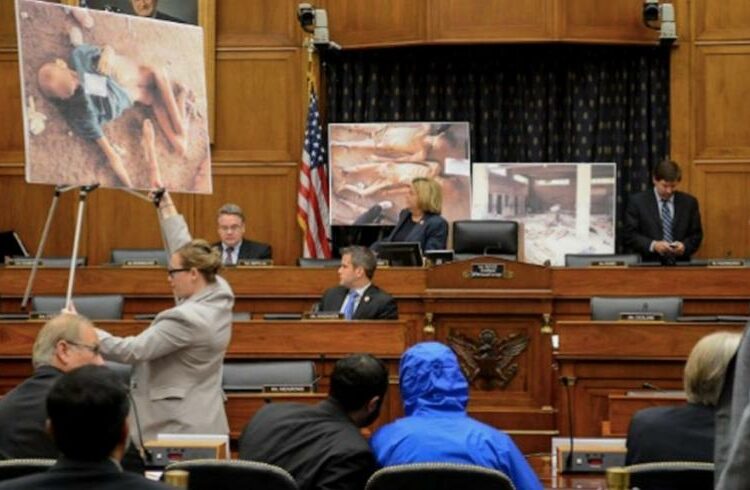 خطوتان قبل تحول مشروع قانون قيصر إلى قانون نافذ