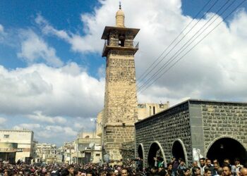 مخابرات الأسد تهدد أهالي درعا بتدمير المسجد العمري التاريخي وسرقة آثاره ما لم يخضعوا لإيران