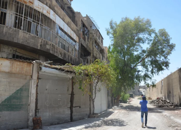 نقل منطقة القابون الصناعية إلى عدرا: تدمير اقتصادي يخدم أثرياء حرب النظام