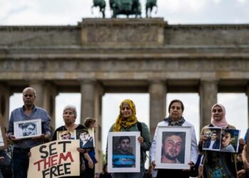 وضع المعتقلين السوريين… بالأرقام والوقائع