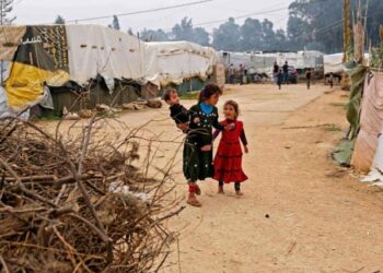 الكشف عن ترحيل 200 سوري من لبنان وحقوقيون ينتقدون «الانتهاكات» بحق اللاجئين