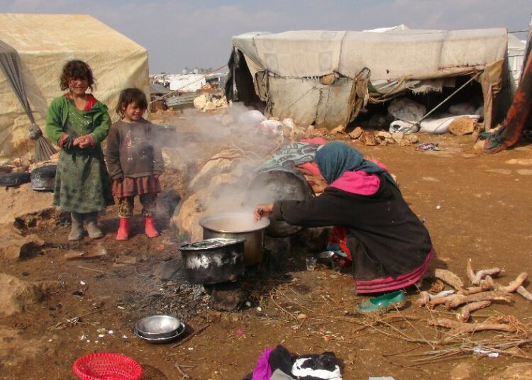 عقبات تمنع ملايين اللاجئين السوريين من العودة إلى بلادهم.. النظام سنّ قوانين للاستيلاء على ممتلكاتهم