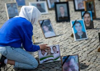 ذوو معتقلي سورية… يبقى الأمل رغم ألم السنين