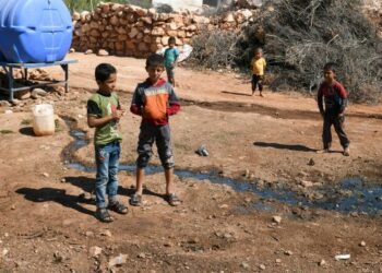 ملف النازحين والمهجرين داخلياً مغيّب عن حراك الحل السوري