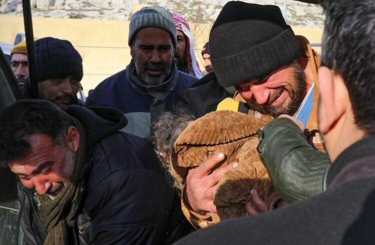 منظمة توثق عدد ضحايا الزلزال من السوريين في تركيا وشمال غربي سوريا