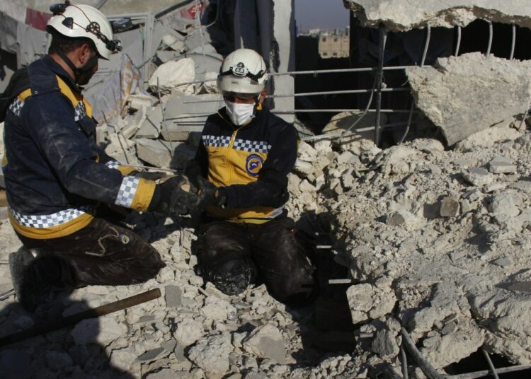 تقرير حقوقي: 1057 مدنيًا قُتلوا و75 ألف مشرد قسرًا في سوريا 2022