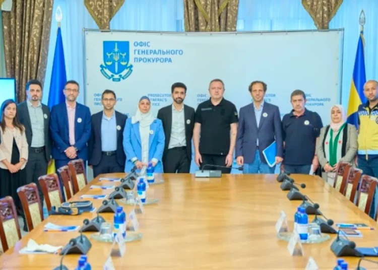 “الشبكة السورية لحقوق الإنسان” تشير إلى تعاون مشترك بينها وبين أوكرانيا حول انتهاكات روسيا على الأراضي السورية