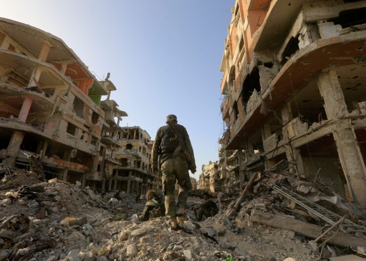 ملاحقة مجرمي الحرب السورية في ألمانيا: سفاح اليرموك أحدث المحاكَمين