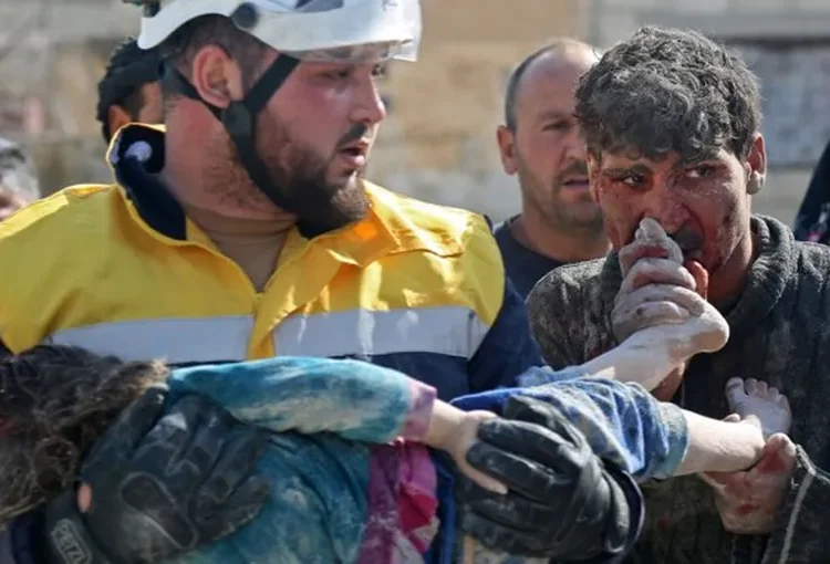 سوريون يحيون ذكرى مجزرة خان شيخون.. جرائم "الكيميائي" بدون حساب