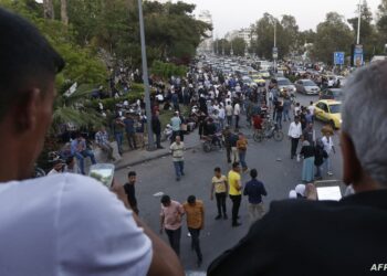 سرّ توقيت “العفو الرئاسي” والإفراج عن المعتقلين السوريين وشهادات صادمة من المفرج عنهم