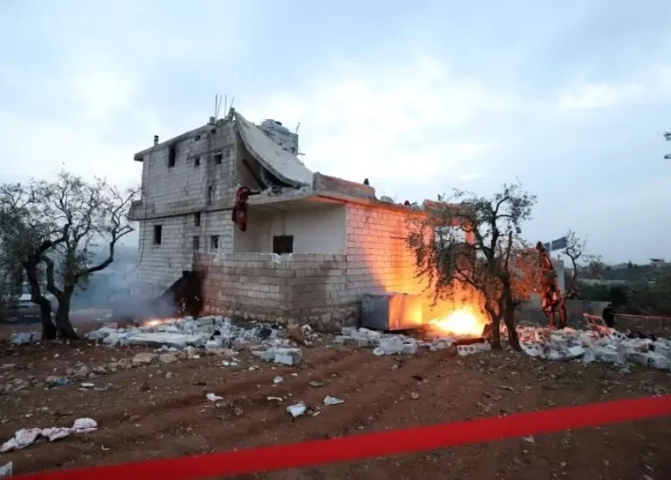 “فورين بوليسي” تصف “إدلب” بـ “عاصمة الإرهاب” وتجعل من ملايين المدنيين هدفاً للإبادة الجماعية (تحليل)