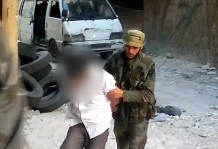 بعد إعلان فرنسا التحقيق.. النظام السوري عن تسجيل “مجزرة التضامن”: مفبرك ومجهول المصدر