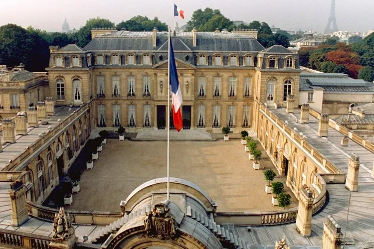 الخارجية الفرنسية تُعلن تسليم النيابة العامة وثائق “مهمة” تتعلق بـ”مجزرة التضامن”