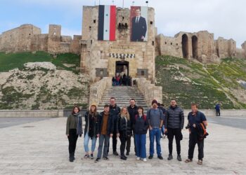 السياحة المظلمة: كيف يروّج النظام لسوريا على أنقاض الدمار؟