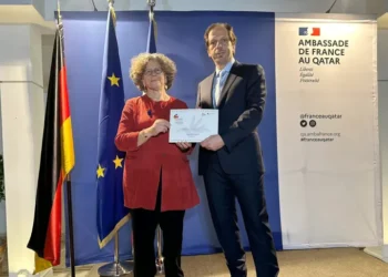 تتويج السوري فضل عبد الغني بالجائزة الفرنسية الألمانية لحقوق الإنسان