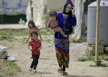 الأمم المتحدة تخطط لإعادة 30 ألف سوري من لبنان