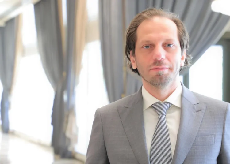 مدير “الشبكة السورية” يؤكد ضرورة حفظ الوثائق في السجون لتمكين المحاسبة وكشف مصير المعتقلين