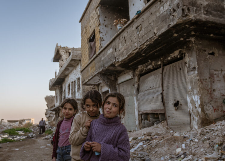 “مجازفة قاسية”… شهادات لاجئين سوريين بشأن العودة