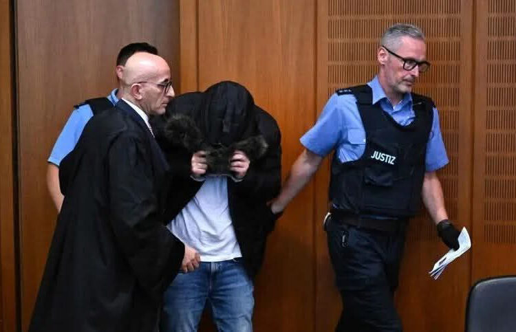 الحكم بالمؤبد على الطبيب “الجزار”.. خطوة تاريخية في مسار محاسبة مجرمي الحرب السوريين