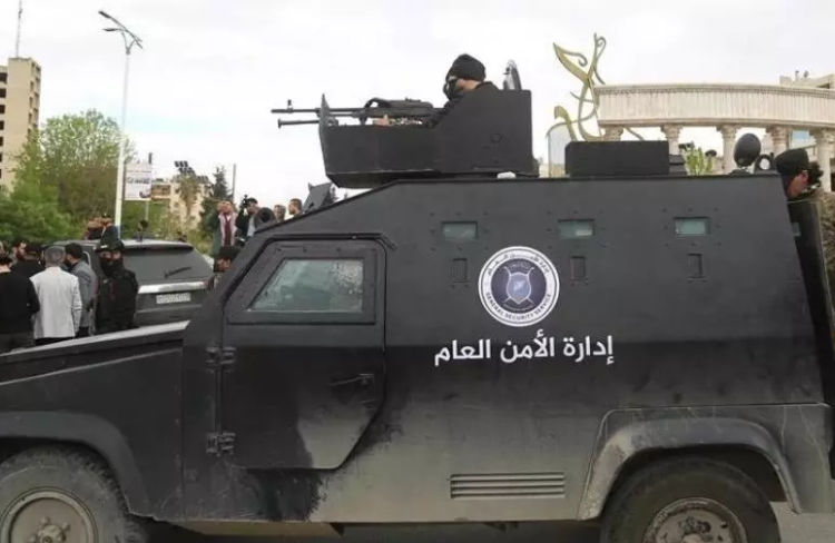 الإفراج عن ضباط من نظام الأسد.. هل يمكن الموازنة بين العدالة والسلم؟