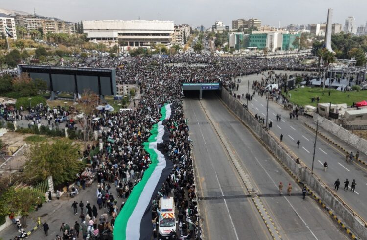الطريق الطويل إلى الوطن: أربعة عشر عاماً في المنفى وقبرٌ طال انتظاره