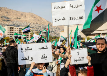 الشبكة السورية ترصد المرحلة الانتقالية الصعبة ما بعد إسقاط الأسد