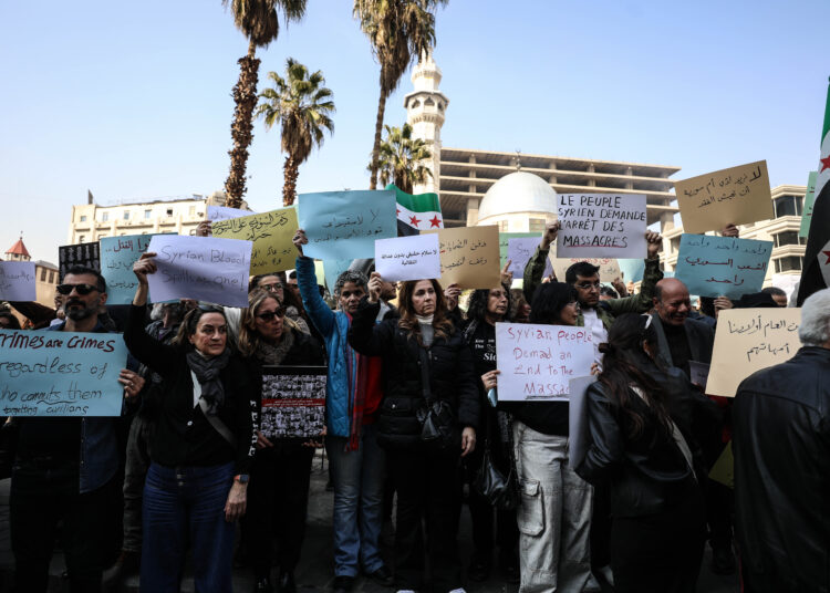 المجتمع المدني في سورية… دور هامشي وهوية غير ناجزة