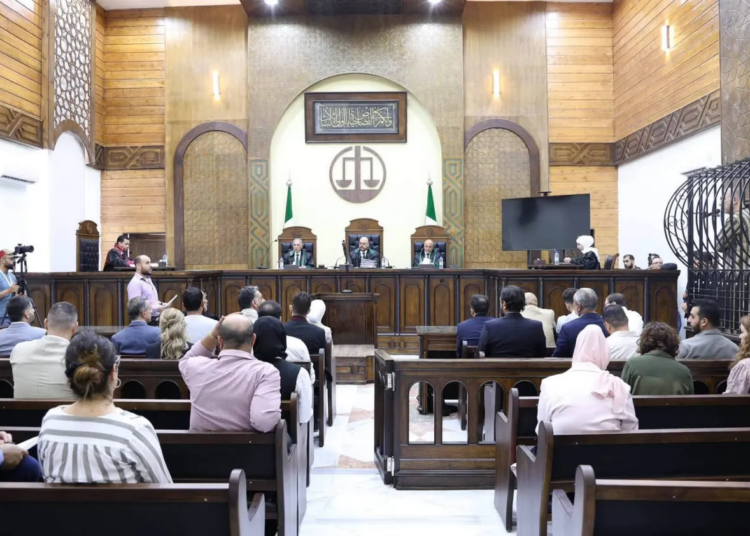 جلسة خامسة مغلقة لعاطف نجيب… وضغوط شعبية على محاميه
