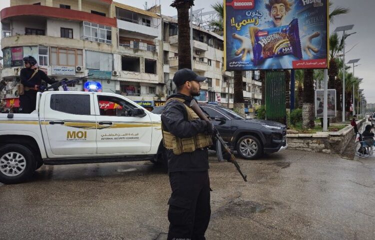 الاعتقال والاحتجاز في سوريا.. حقوق موقوفين أمام اختبار المرحلة الجديدة