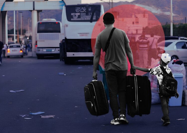 مذكرات بحث ومنع سفر وأحكام غيابية.. السوريون رهينة إرث أمني لم يسقط مع سقوط الأسد