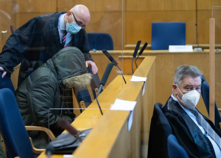 Syria: Doctor goes on trial in Germany for crimes against humanity